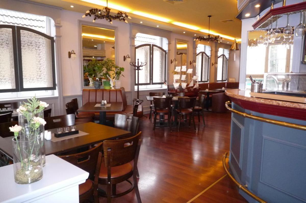 Doppelzimmer Bar, Direkt Am Alten Strom *